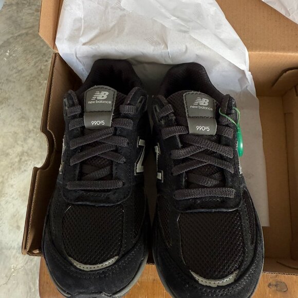 Little Kid New Balance Size 13M (Black/Grey) - Picture 1 of 6